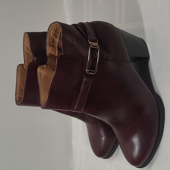 Cloud Walkers Women's Ankle Boot - Picture 6 of 12